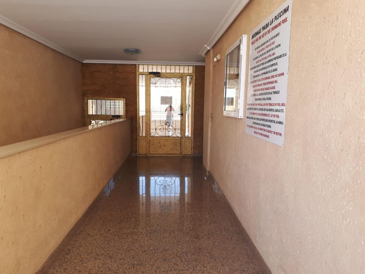 לוס מונטסינוס Apartamento 9 De Octubre מראה חיצוני תמונה