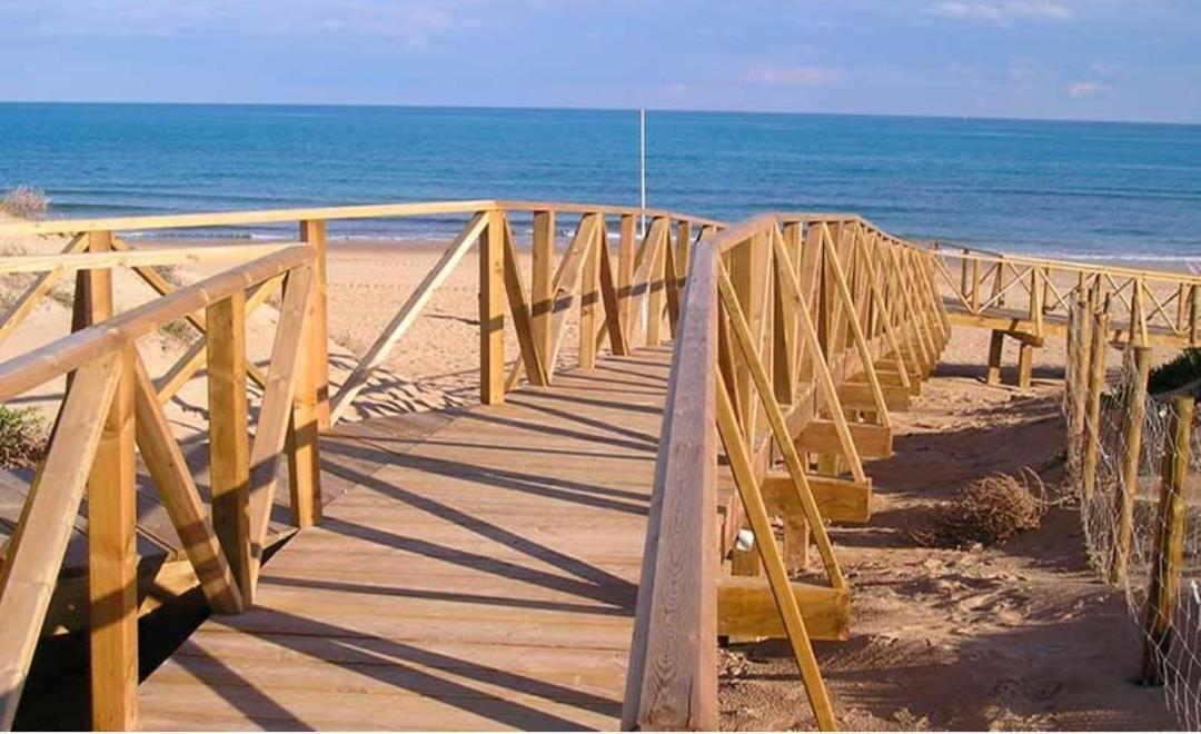 לוס מונטסינוס Apartamento 9 De Octubre מראה חיצוני תמונה